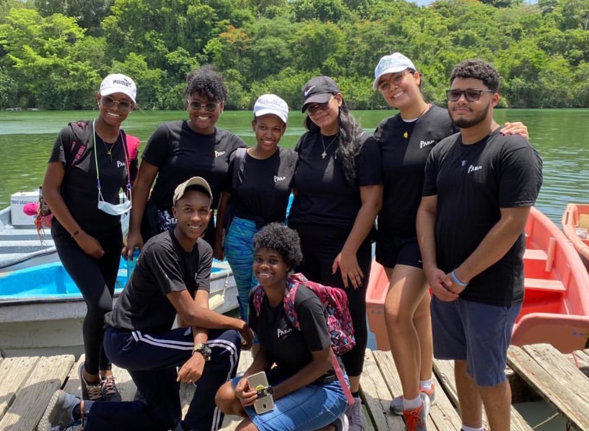 Celebrando los Manatíes